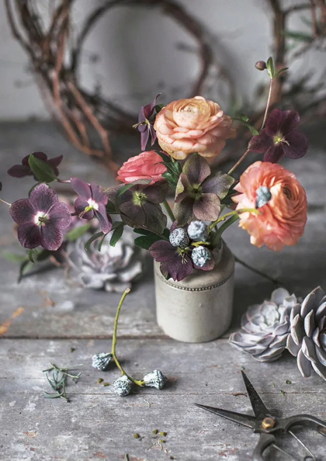 Postikortti Kreetta Järvenpää - Helleborus and Friends